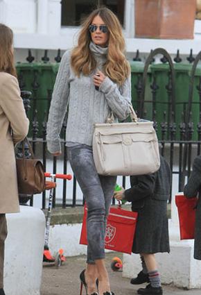 أين يقضي نجوم هوليوود إجازاتهم هذا الشهر؟         